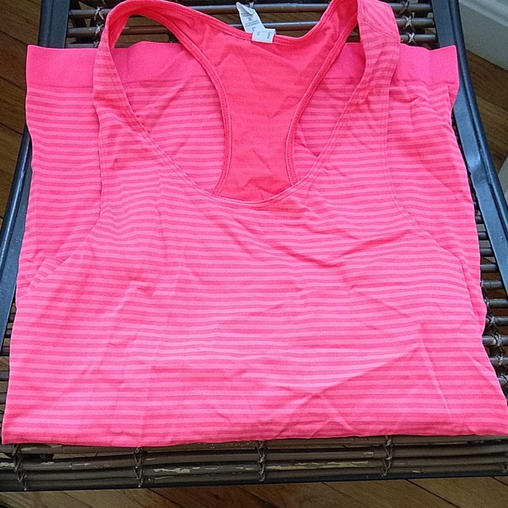 Heat Gear Under armour small tank top